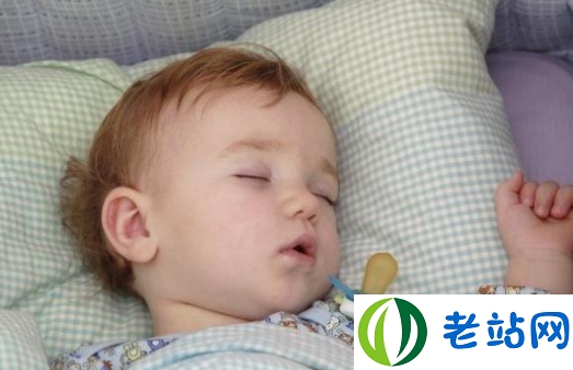 宝宝几个月可以用定型枕 宝宝使用定型枕头有什么好处 4